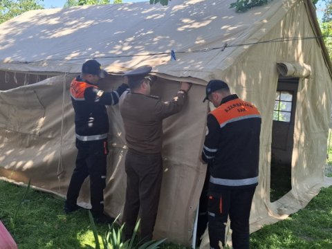 Evi yararsız hala düşən ailəyə yaşayış üçün çadır quruldu - VİDEO