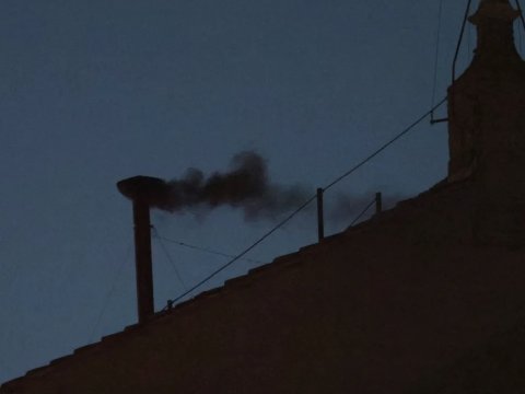 Bacadan tüstü çıxdı...