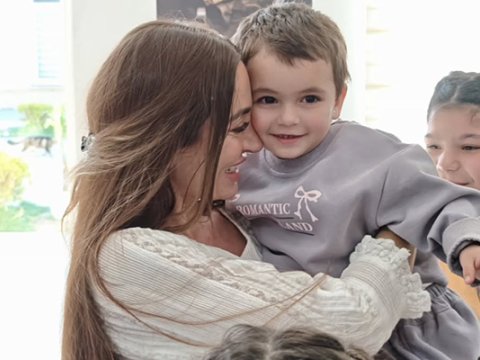 Arzu Əliyeva uşaqları ziyarət etdi - FOTOLAR