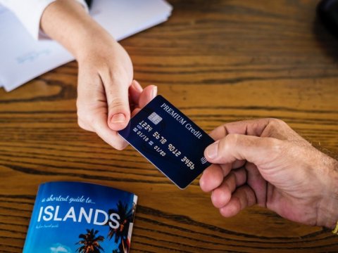 Plastik kartların “sehrli gücü”...