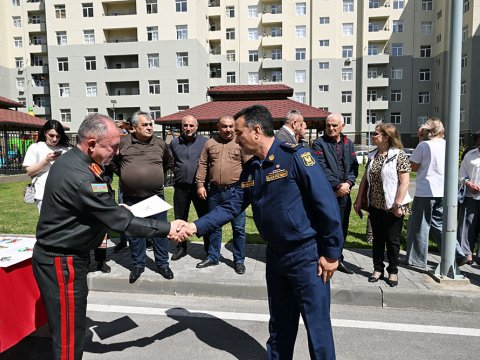 Hərbçilərə Sumqayıtda mənzillər verildi - FOTOLAR