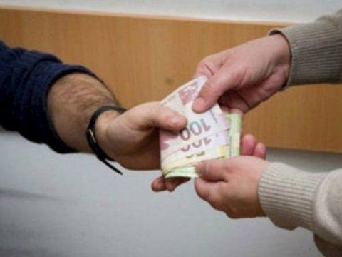 50 yaşlı kişini aldadıb 36 min manatını mənimsədi