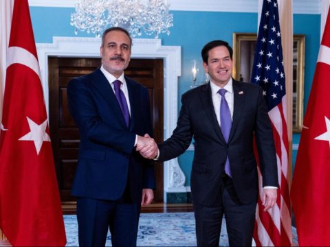 Fidan amerikalı həmkarı ilə Suriyanı müzakirə etdi