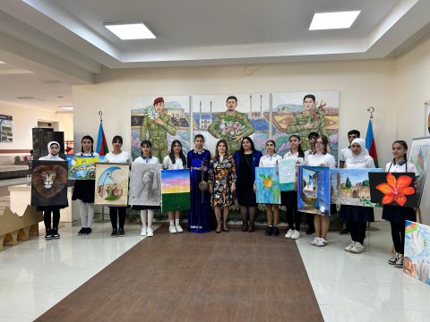 &ldquo;Konstitusiya və Suverenlik ili&rdquo; çərçivəsində &ldquo;Rənglərin işığında&rdquo; adlı ustad dərs... - FOTO