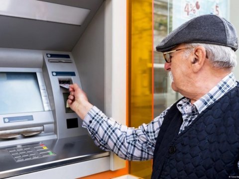 Yaşa görə əmək pensiyası təyin olunanların SAYI