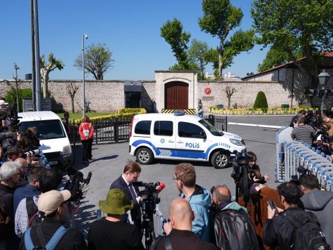 İstanbulda Rusiya-Ukrayna görüşü hələ də başlamayıb...