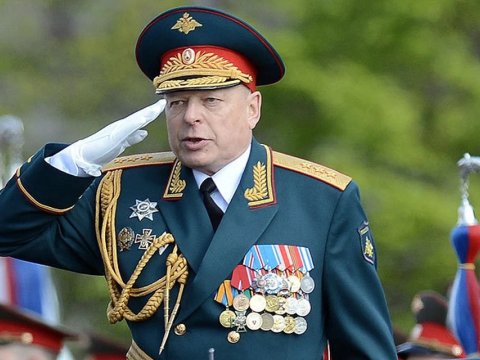 Putin Quru Qoşunlarının komandanını vəzifədən azad etdi