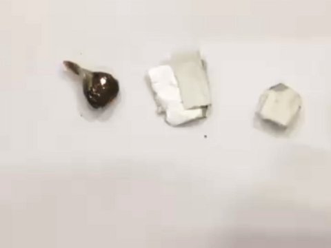 Ana həbsdəki oğluna narkotik keçirmək istədi