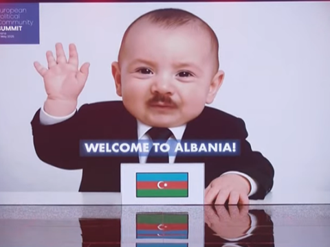 Tiranada&nbsp;Avropa liderlərini güldürən VİDEO