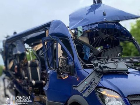 Rusiya sərnişin avtobusunu vurdu: 9 nəfər ÖLDÜ