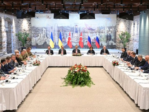 İstabulda tarixi danışıqlar: kim uddu, kim uduzdu...