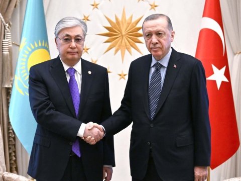 Ərdoğan Tokayevlə danışıqlar apardı