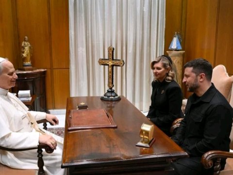 Zelenski yeni Papa ilə görüşdü