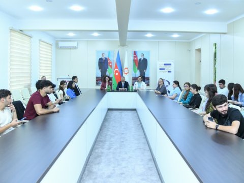 BMU-da tələbələr üçün infosessiya keçirilib -&nbsp;FOTOLAR