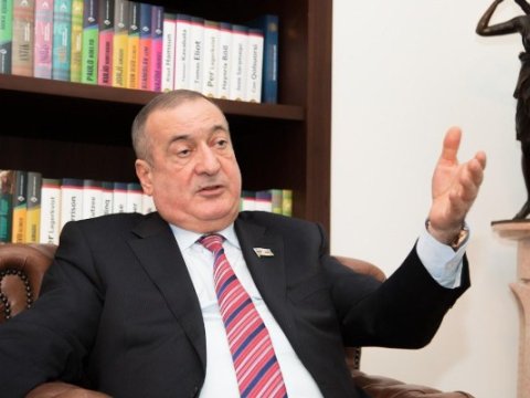 "Saleh Səmədov utandığından üzə çıxmır"