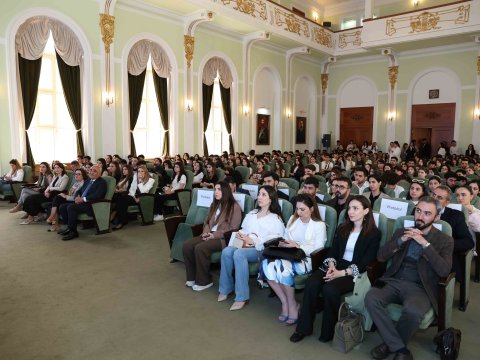 İşəgötürənlər UNEC-də: “Məşğulluq həftəsi”nə start verildi!