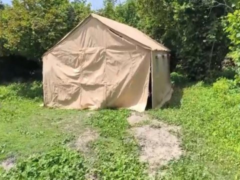 Evi yararsız vəziyyətə düşən sakin üçün çadır quruldu&nbsp;-&nbsp;VİDEO