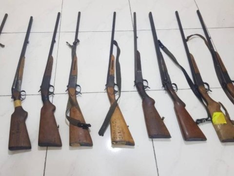 Vətəndaşlardan qanunsuz saxlanılan silahlar götürüldü