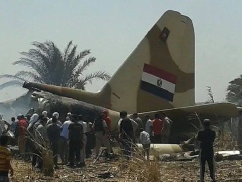Hərbi təyyarə qəzaya uğradı: ekipaj öldü