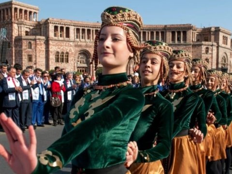 UNESCO ermənilərin “Köçəri” yalanına necə İNANDI...
