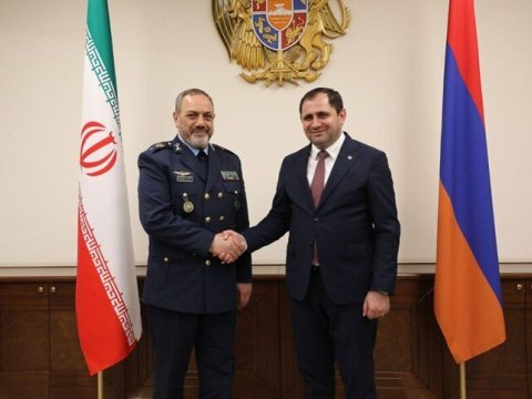 İran&nbsp;Ermənistanla hərbi&nbsp;memorandum imzalayıb