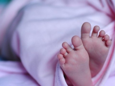 Körpəsi ölü doğulan ananın son vəziyyəti - TƏBİB-dən AÇIQLAMA