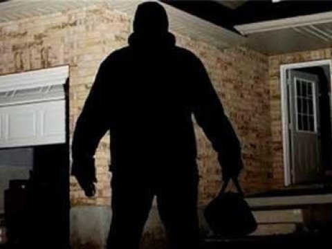 Ermənistanda banklardan 119 milyon&nbsp;oğurlanıb