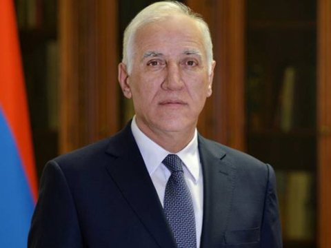 Ermənistanda yeni komandir təyin edildi