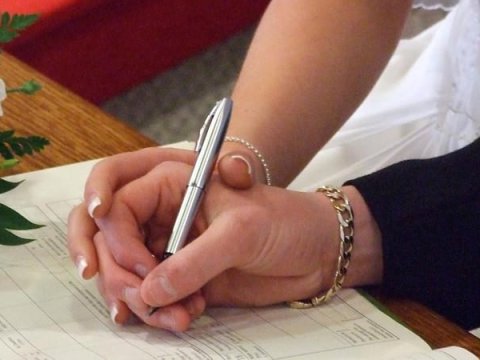 Azərbaycanda 17 yaşında evləndirilənlər - RƏSMİ STATİSTİKA