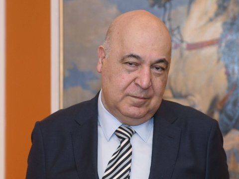 "Bəlkə də, aclıqdan ölsəydim, rüşvətxor olardım" - Çingiz Abdullayev