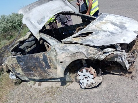 İmişlidə qəza zamanı maşın yandı - Xəsarət alanlar var