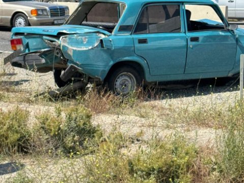 Bir ailənin 4 üzvü yaralandı