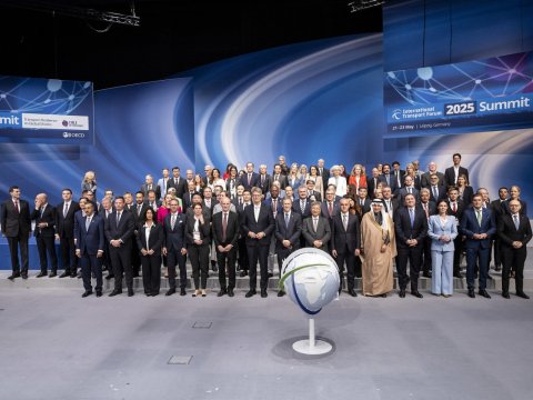 BNF Sammitinə prezidentlik Azərbaycana təhvil verildi - FOTO