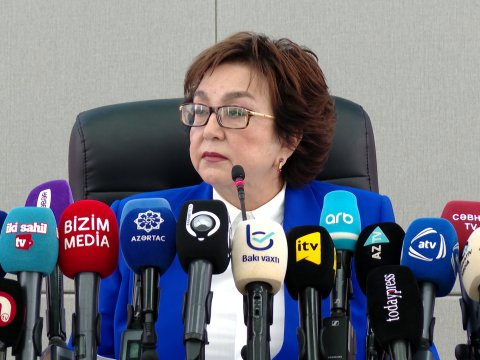 Məleykə Abbaszadə od püskürdü: “Bu insanlara ekspert adını kim verib?”