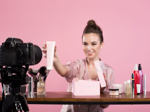 Azərbaycanda blogerlər bu qaydalara riayət etməlidir - Agentlik detalları AÇIQLADI