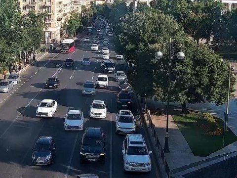 Bakının tıxac olan YOLLARI