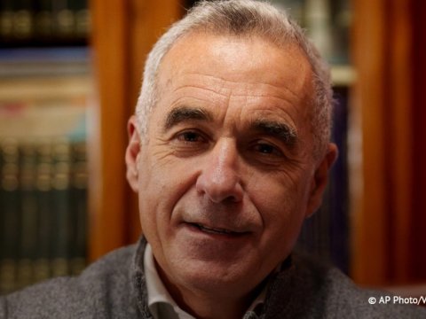 Seçkidən sonra siyasətdən getdi