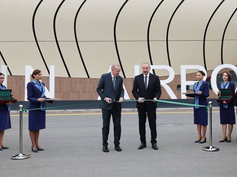 1700 metr hündürlükdə yerləşən HAVA LİMANI