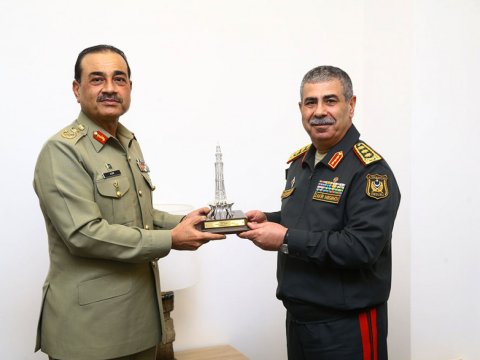 Zakir Həsənov Pakistan Quru Qoşunları komandanı ilə görüşdü - FOTO