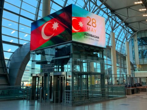 Domodedovo aeroportunda Müstəqillik Günü təbriki nümaiş olundu
