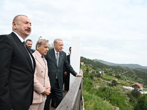 3 ölkənin lideri seyrangahda - FOTOLAR