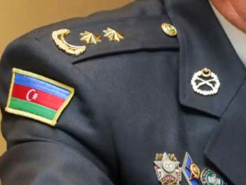 Hərbi hissə komandiri cinayət işini bağlamaq istədi&nbsp;- 150 minlik tələyə düşdü