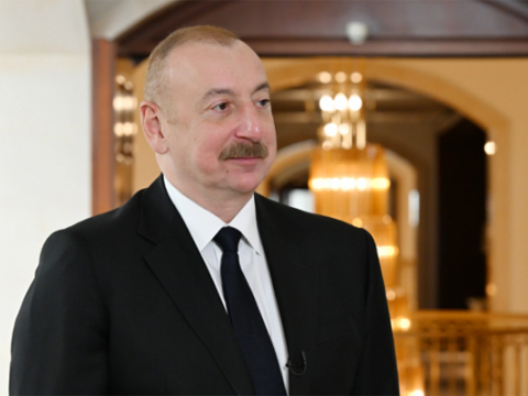 Prezidentə təbriklər gəlməkdə davam edir