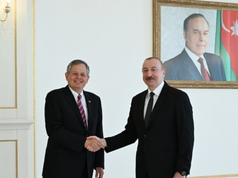 Prezident ABŞ senatorunu qəbul edib