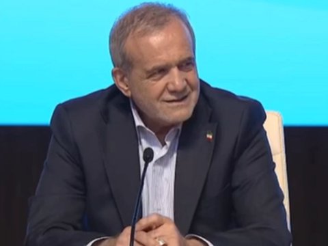 Pezeşkian ərəb ölkəsində Azərbaycan dilində şeir dedi