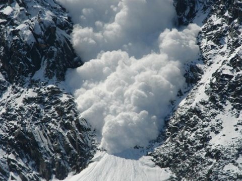 Nazirlikdən qar uçqunu ilə bağlı XƏBƏRDARLIQ