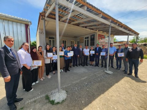 Orta məktəbdə&nbsp;şəhidlərimizin əziz xatirəsi bir dəqiqəlik sükütla yad edildi