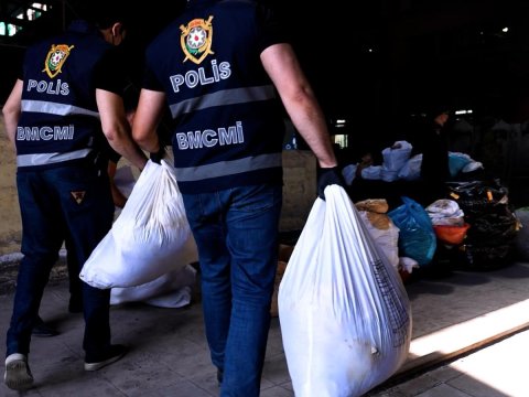 Azərbaycanda 4 tondan artıq narkotik yandırıldı - FOTOLAR