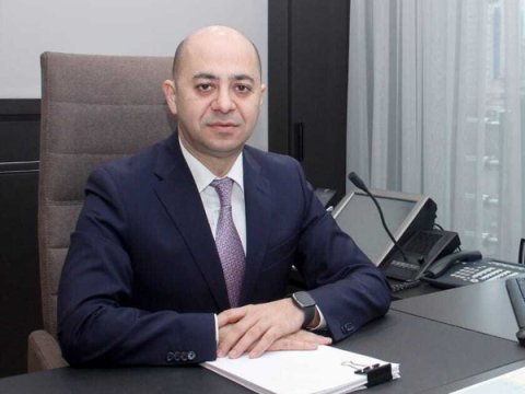 Vüsal Aslanov Aparat rəhbərini işdən çıxardı - FOTO