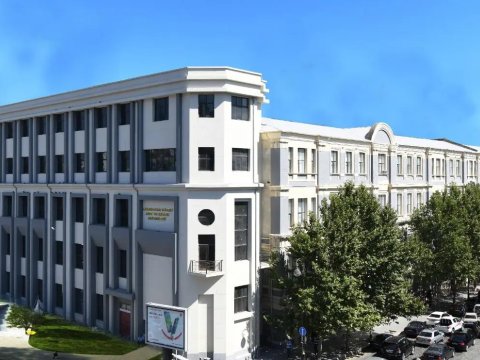 Bu universitet müəllim axtarır - Maaş 6 mindən YUXARIDIR